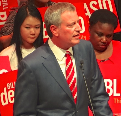 mayor bill de blasio photo nyc mayoral debates 2017 nyc debates malliotakis de blasio bo dietl 2017