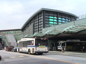 buses subways to nyc from laguardia airport buses subways laguardia airport nyc