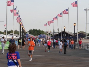 boardwalk at nyc worlds fair 1964